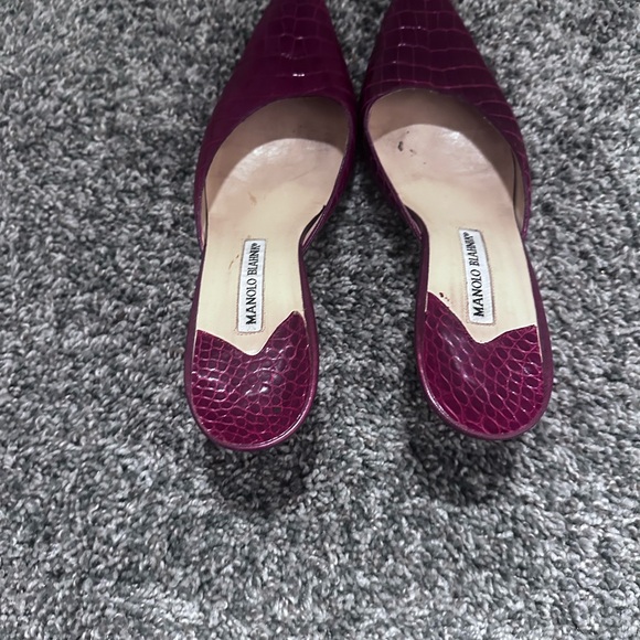 Manolo Blahnik Embossed Crocodile Pointed Toe Mule kitten  Heels - Picture 4 of 6